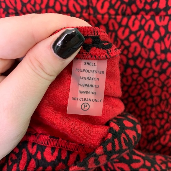 Calvin KLEIN KNEE LENGTH RED LEOPARD SLEEVELESS DRESS SIZE 6 - Picture 7 of 9